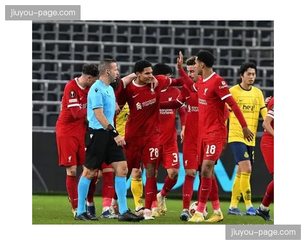 双红会观察:利物浦中场失控,克洛普面临战术抉择 双红会观察:利物浦中场失控,克洛普面临战术抉择