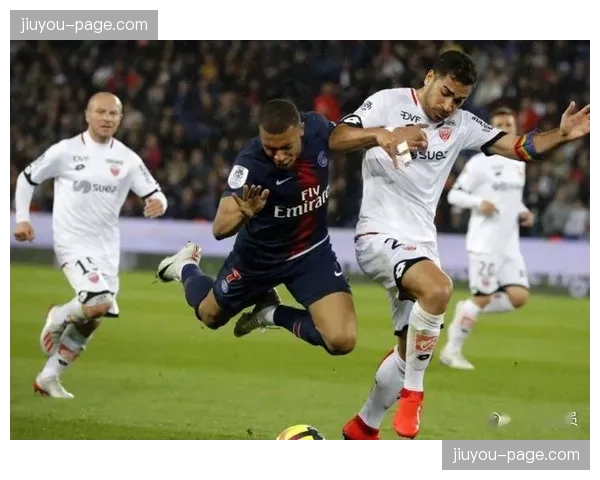 保级六分战:勒阿弗尔主场迎战洛里昂,输球一方将深陷降级区 保级六分战:勒阿弗尔主场迎战洛里昂,输球一方将深陷降级区