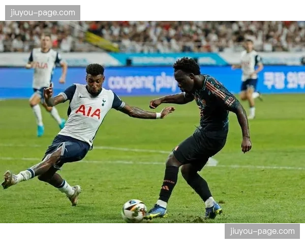 可持续计划：托特纳姆热刺启用全电动球队大巴